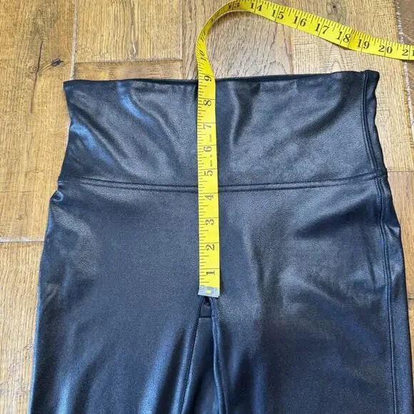 SPANX Faux Leather Leggings Women’s Sz Medium Black High Rise Pants - Picture 4 of 7